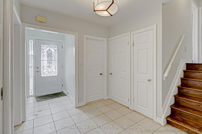 85 Letchworth Cres, Toronto - Downsview-Roding-CFB image-0-2