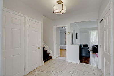 85 Letchworth Cres, Toronto - Downsview-Roding-CFB image-0-3