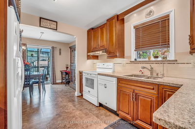 40 Whitley Ave, Toronto - Downsview-Roding-CFB image-0-4