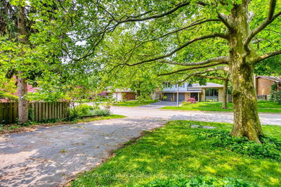 455 Canterbury Cres, Oakville - Ford image-0-4