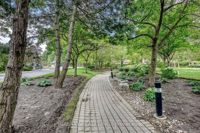 1103 - 2177 Burnhamthorpe Road W