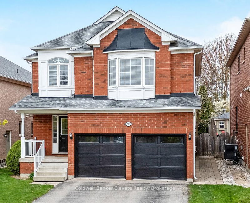 209 Eaton St, Halton Hills - Georgetown image-0-0