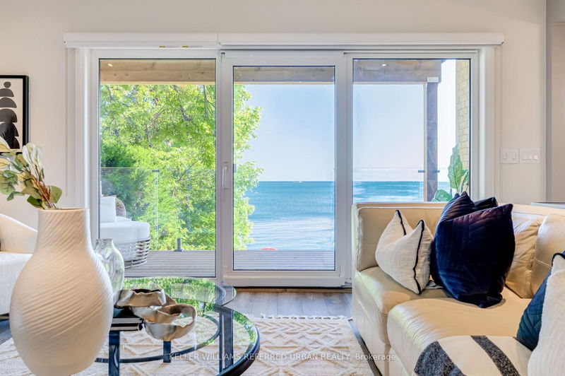 399 Lake Prom, Toronto - Long Branch image-0-0