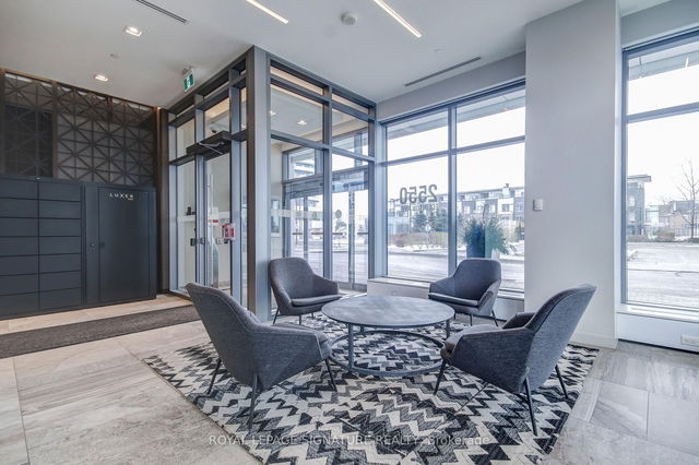 1810 - 2550 Eglinton Avenue
