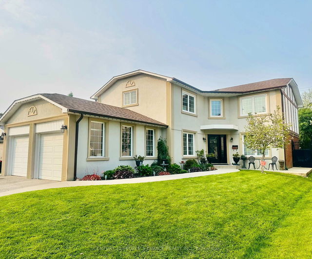 32 Madrid Crescent