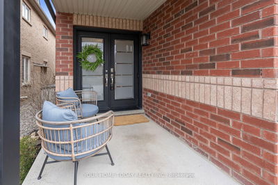 17 Chetholme Pl, Halton Hills - Georgetown image-0-2