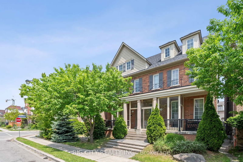 31 Haynes Ave, Toronto - York University Heights image-0-0