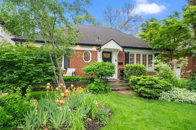 9 Loyalist Rd, Toronto - Kingsway South image-0-1