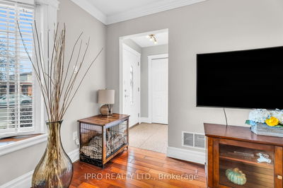 117 Alicewood Crt, Toronto - West Humber-Clairville image-0-2
