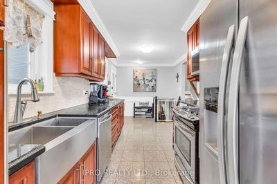 117 Alicewood Crt, Toronto - West Humber-Clairville image-0-3