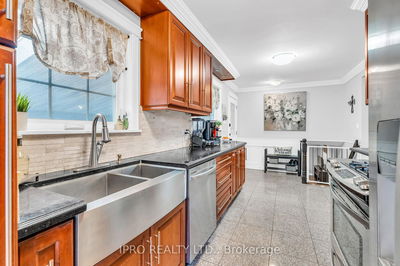 117 Alicewood Crt, Toronto - West Humber-Clairville image-0-4