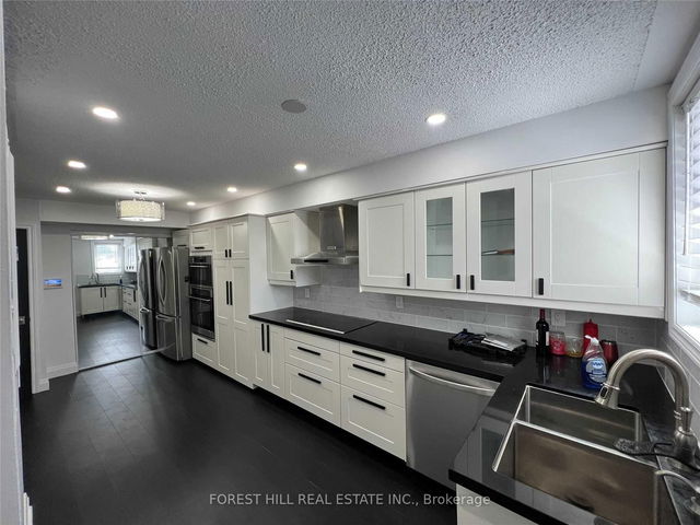 Upper - 136 Main Street E