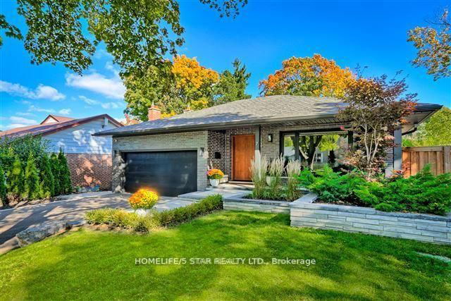 7 KINGSBOROUGH Crescent