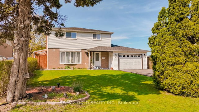 44 DUNBLAINE Crescent