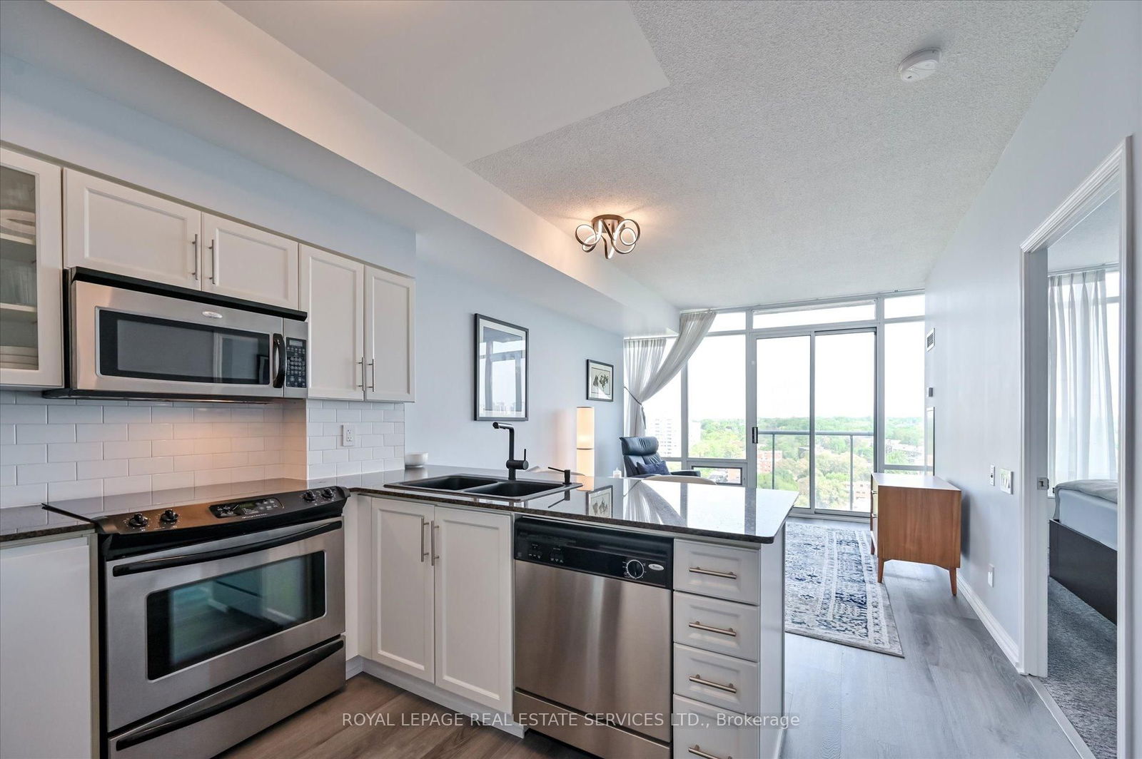 Condo for sale at 1704-15 Windermere Avenue, Toronto, High Park-Swansea, M6S 5A2 - MLS: W12202547