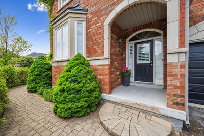 2187 Alderbrook Dr, Oakville - Westmount image-0-4