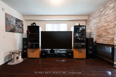 334 Cottonwood St, Orangeville - Orangeville image-0-4