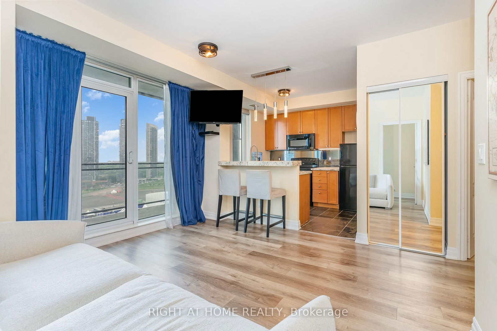 Condo for sale at 2101-2121 Lake Shore Boulevard, Toronto, Mimico, M8V 4E9 - MLS: W12202643