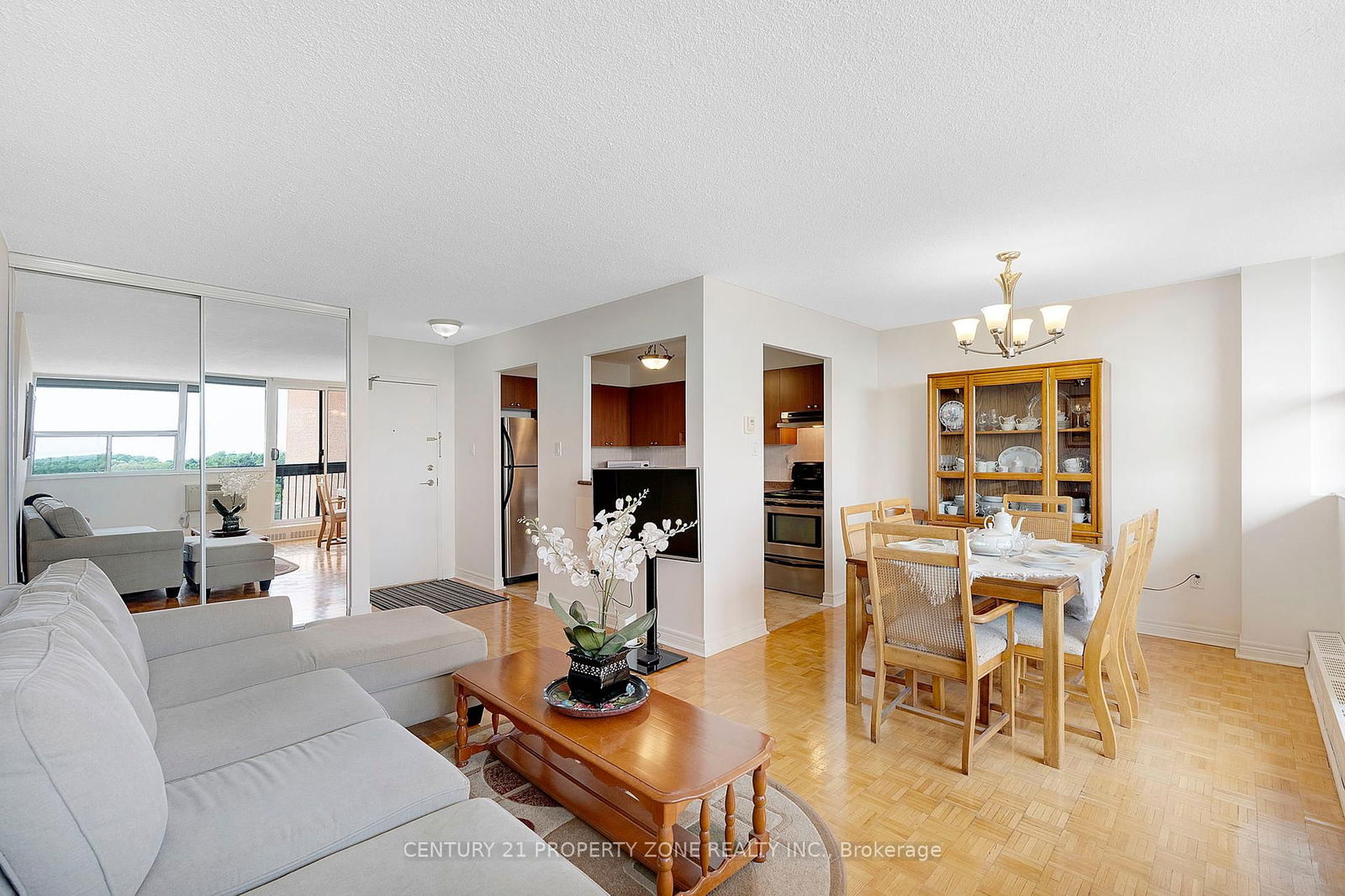 Listing Image 0