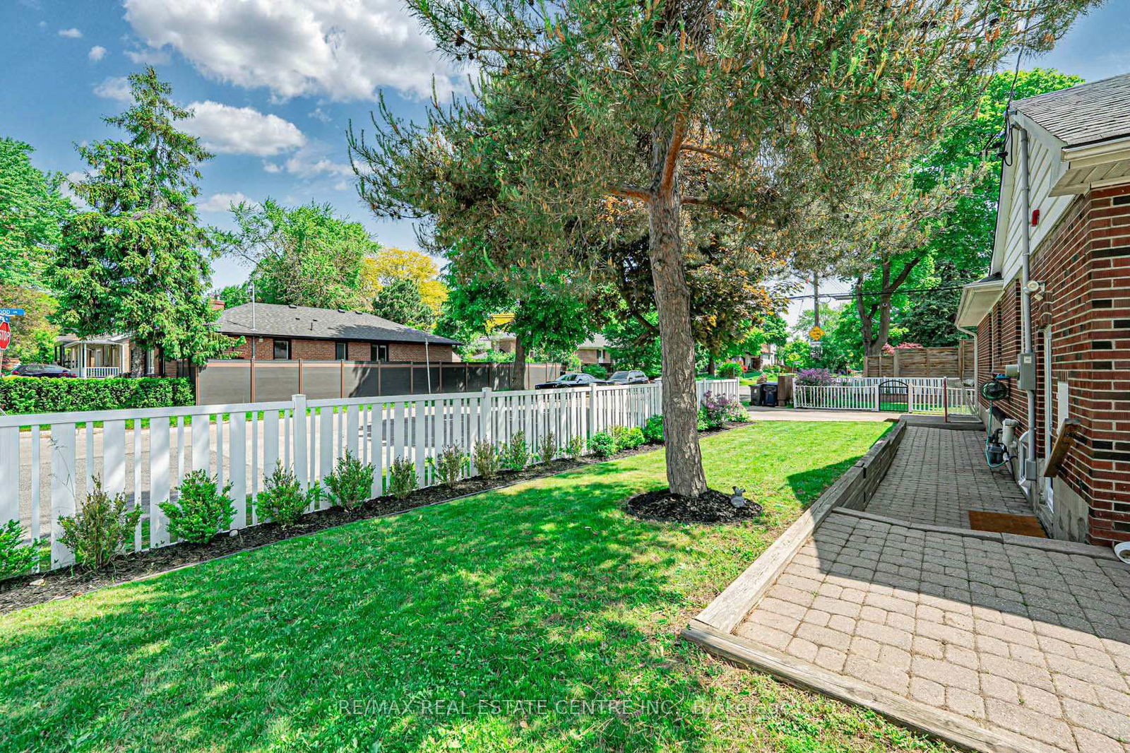 Detached House for sale at 1175 Kipling Avenue, Toronto, Princess-Rosethorn, M9B 3M4 - MLS: W12202662