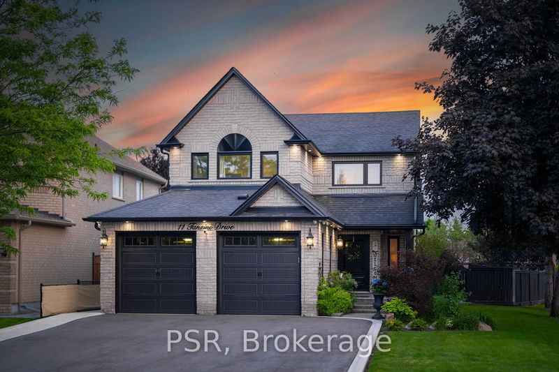 11 Tanzini Dr, Caledon - Bolton East image-0-0