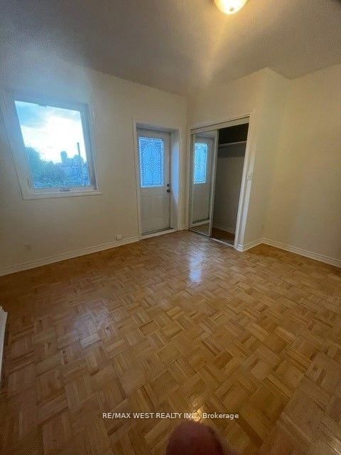 1319 St. Clair Avenue