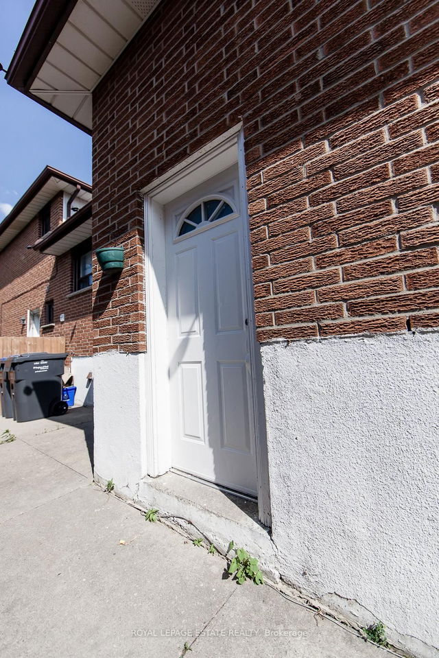 Bsmt #2 - 4129 Brandon Gate Drive
