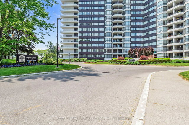1102 - 1333 Bloor Street