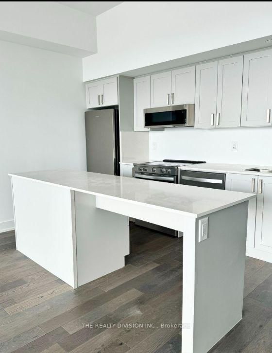 611 - 1063 Douglas McCurdy Comm Circ, Mississauga, L5G 0C5 | Image 2