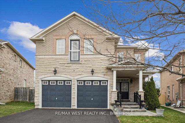 28 Showboat Crescent