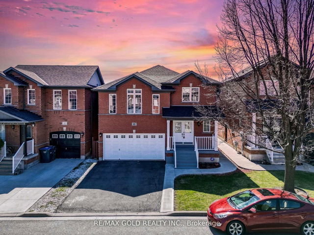 10 Chestermere Crescent