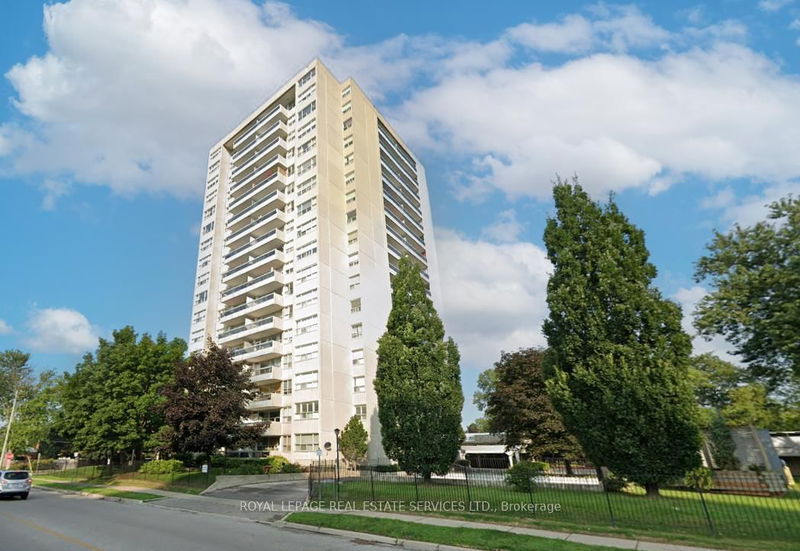 Unit 808 — 2263 Marine Dr, Oakville - Bronte image-0-0