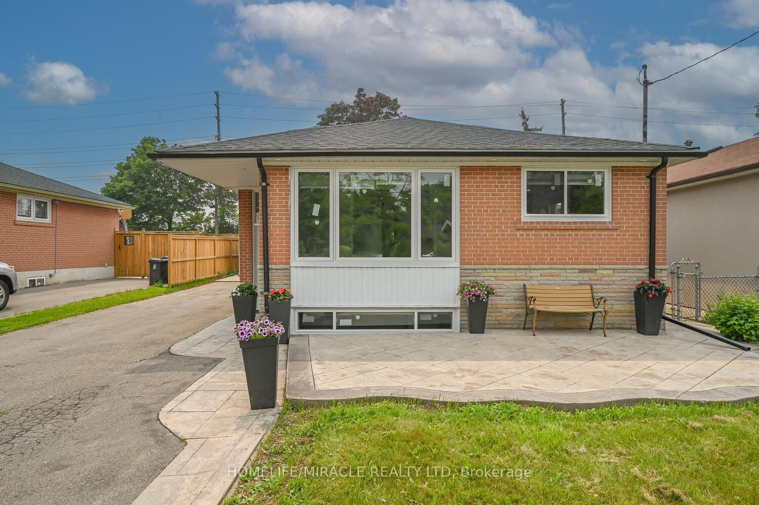 Detached House for sale at 159 Taysham Crescent, Toronto, Thistletown-Beaumonde Heights, M9V 1X4 - MLS: W12203832