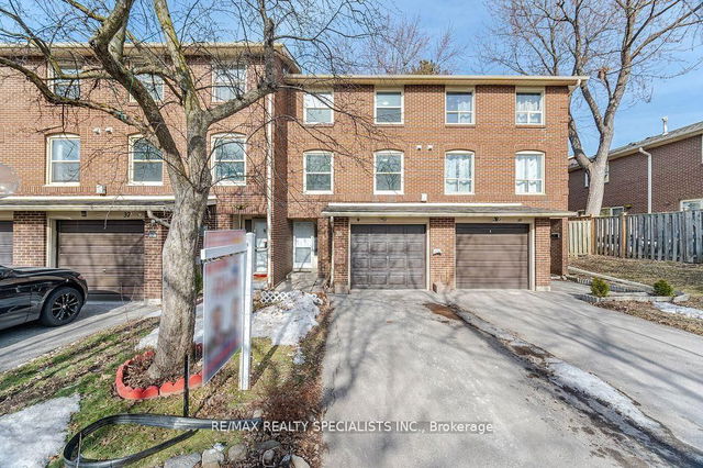 38 Eden Park