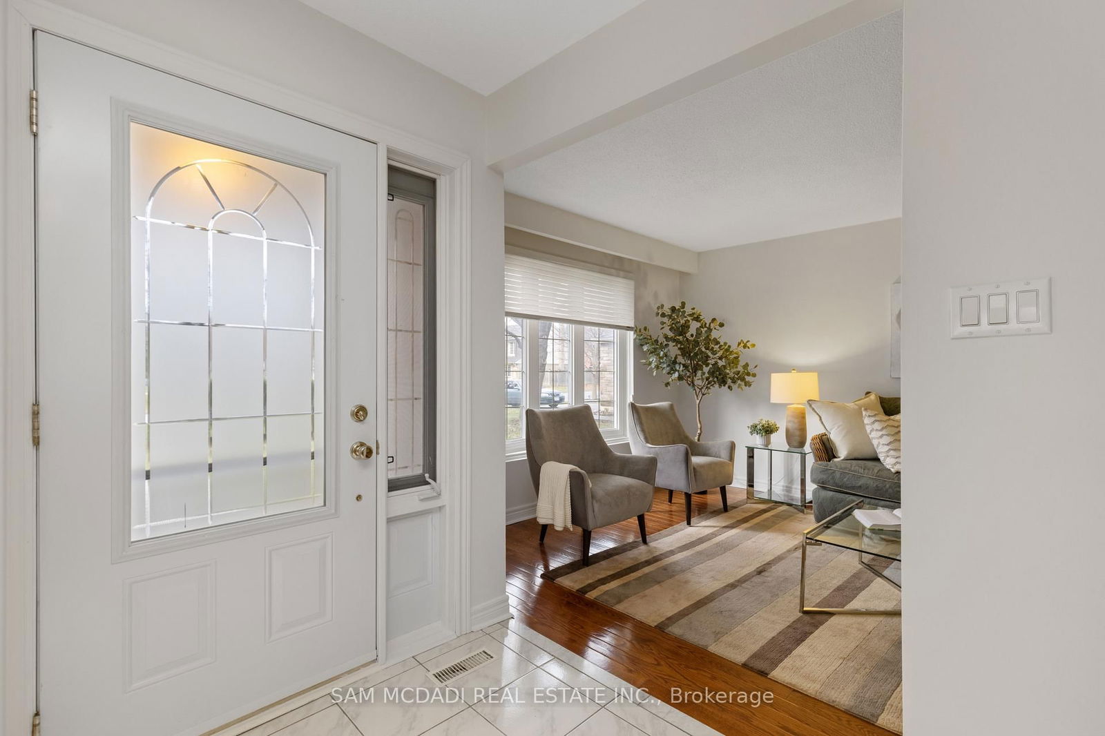 Detached House for sale at 44 Madrid Crescent, Brampton, Ontario, L6S 2X4 - Central Park - MLS: W12203942