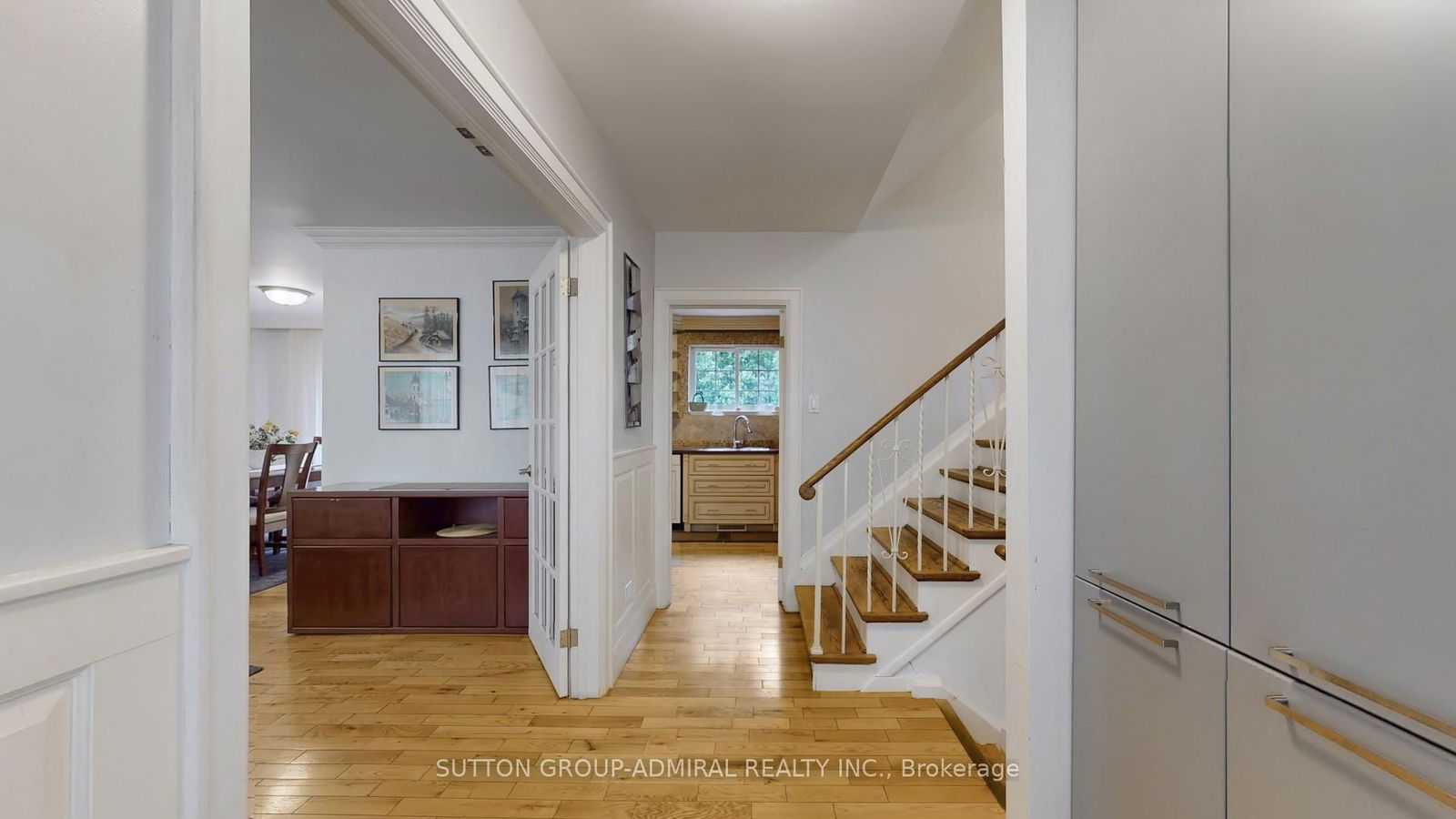 Detached House for sale at 2 Winterton Drive, Toronto, Princess-Rosethorn, M9B 3G5 - MLS: W12203946