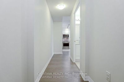 Unit 3011 — 35 Watergarden Dr, Mississauga - Hurontario image-0-3