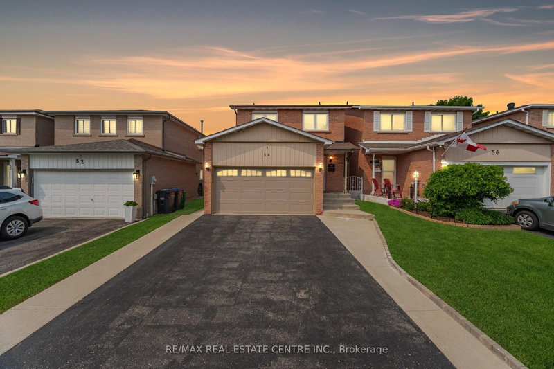 54 Royal Palm Dr, Brampton, L6Z 1P6 | Image 2