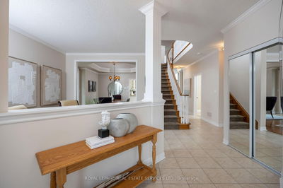 2145 Woodgate Dr, Oakville - Westmount image-0-4
