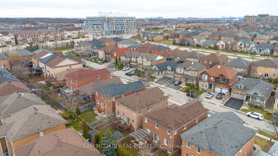 2530 Nichols Dr, Oakville - Wedgewood Creek image-0-4
