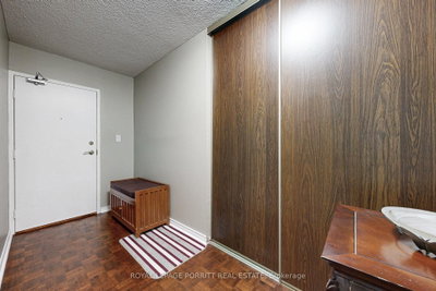 Unit 201 — 1535 Lakeshore Road E — photo 4