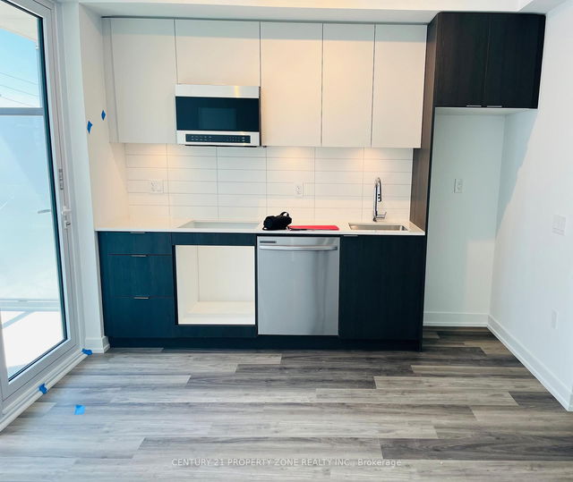 305 - 6 Chartwell Road