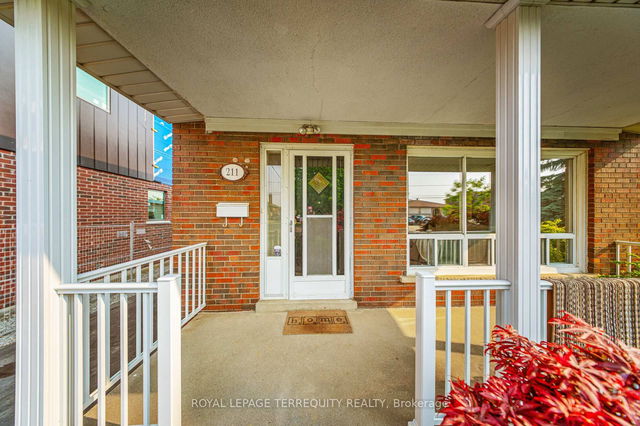 211 Rustic Road