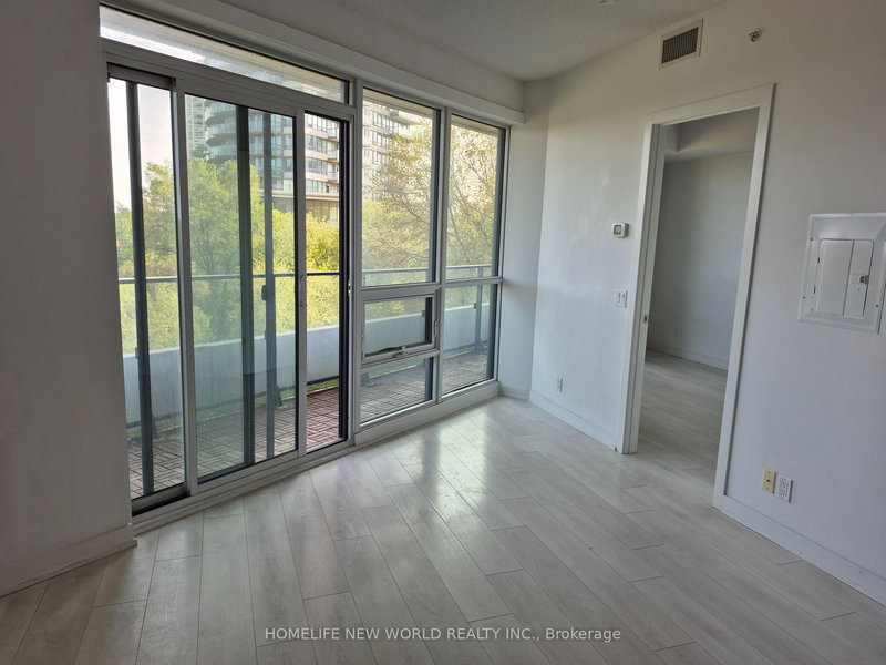 516 - 2212 Lake Shore Blvd W, Toronto, M8V 0C2 | Image 2