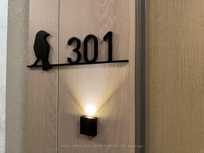 Unit 301 — 60 George Butchart Dr, Toronto - Downsview-Roding-CFB image-0-2