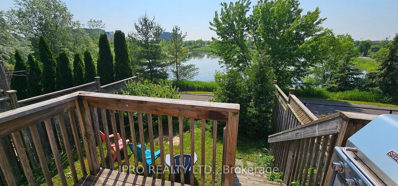 355 Hobbs Cres, Milton, L9T 0J3 | Image 2