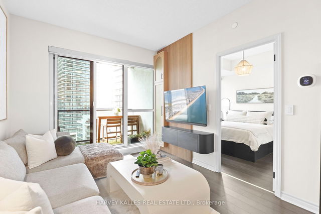 1403 - 39 Annie Craig Drive