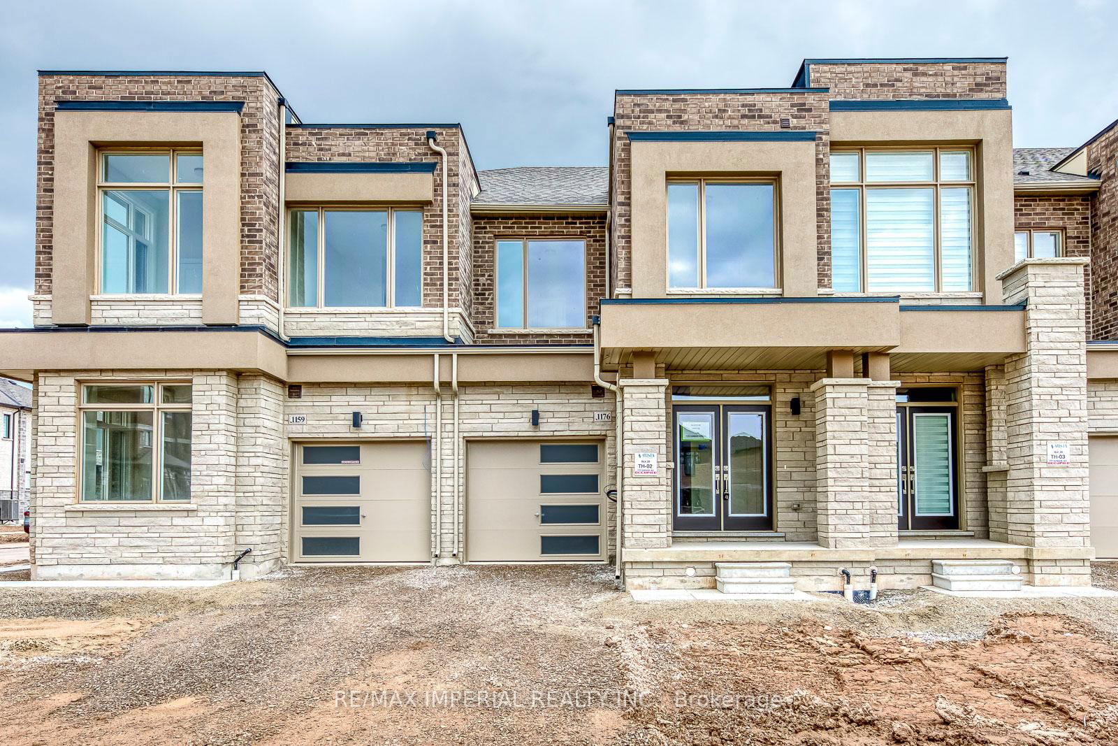 Townhouse for lease at 1176 Tanbark Avenue, Oakville, Joshua Meadows, L6H 8C4 - MLS: W12205099