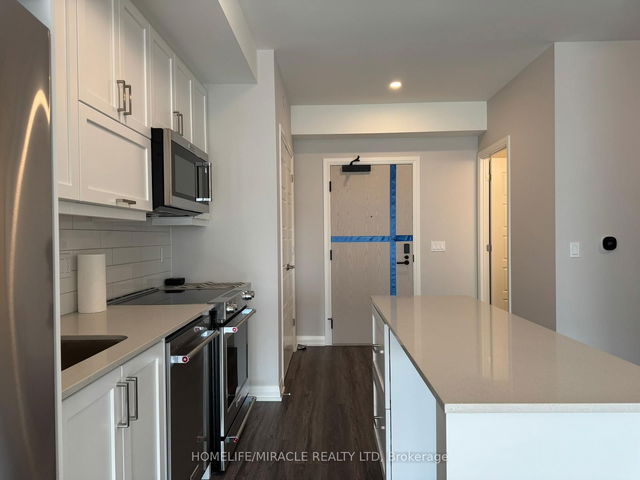 414 - 3006 William Cutmore Boulevard