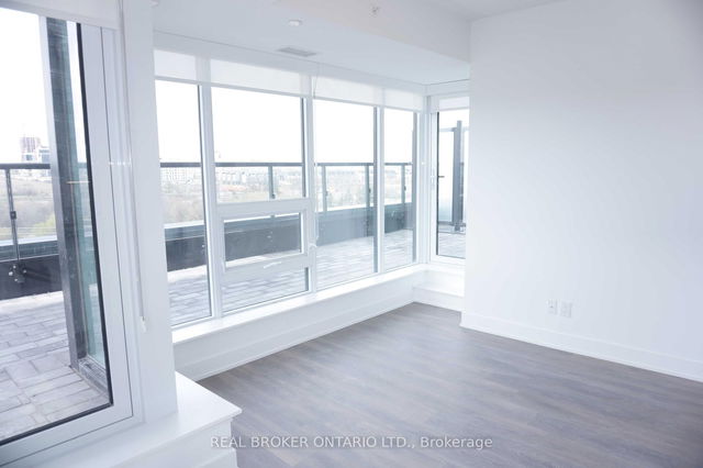 510 - 2489 Taunton Road